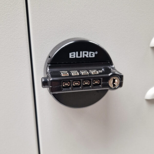 bvn lockerkast slot close up