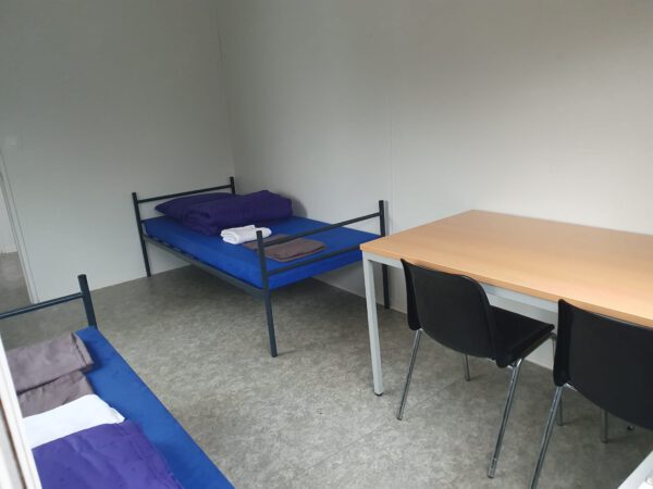 bvn inrichting woonunit hufterproefbed en tafel